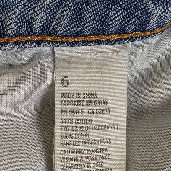 American Eagle Distressed Jean Shorts Sz 6 Light Wash - Picture 6 of 8